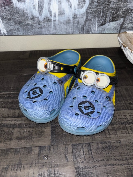 Other - Crocs Kids' Classic Despicable Me Minion Clogs SZ 5